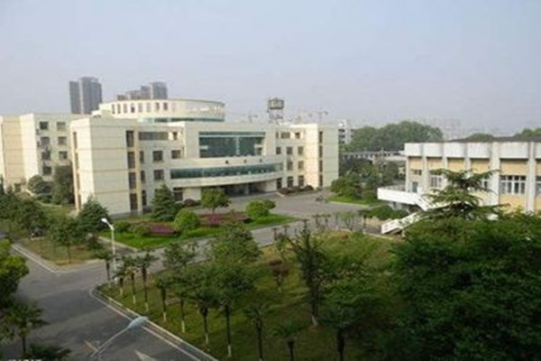 成都新運職業學校 成都新運職業學校