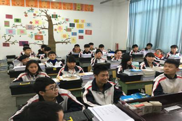 簡陽市平泉高級職業(yè)中學(xué)