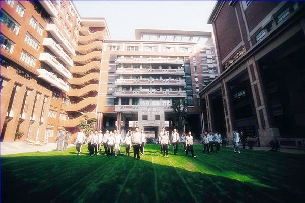 讀職業學校學費貴嗎