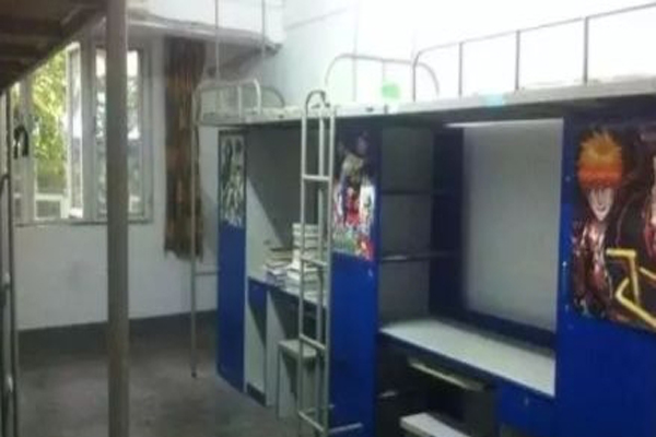 成都七中寢室