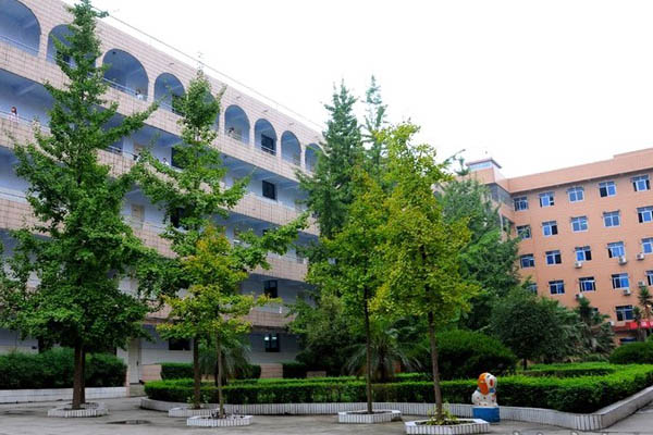 資陽職高學(xué)校怎么樣