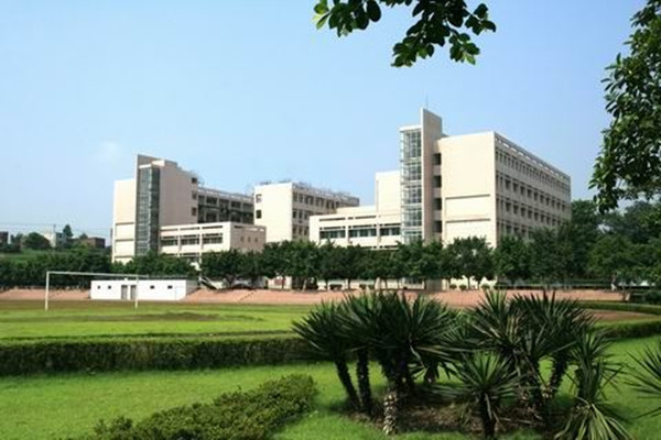 職業(yè)技術學院重視教育培養(yǎng)