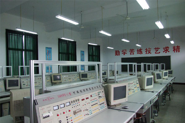 昆明職高學校