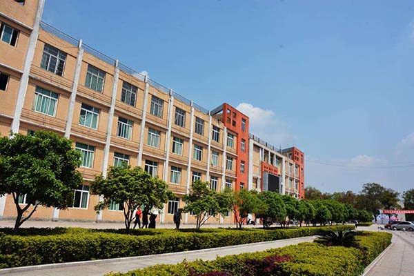 宜賓職高學院哪些好